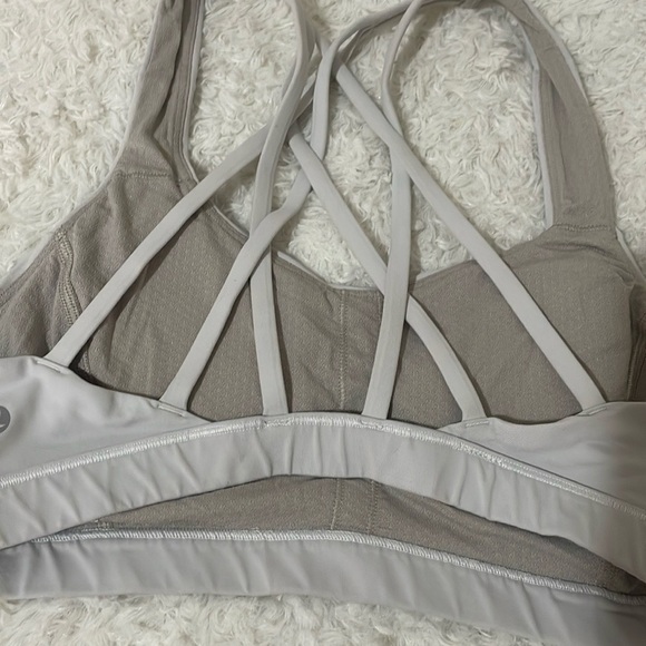 Lululemon athletic Women's Gray and cream Sports Bra - Picture 4 of 8